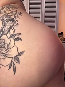 EmmaaCastro's Live XXX Chat