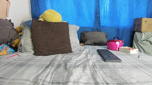 BlowMommy_'s Live XXX Chat