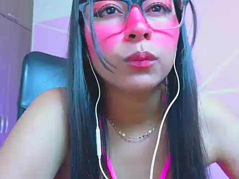 دردشة _ALLYSON18_ الجنسية المباشرة