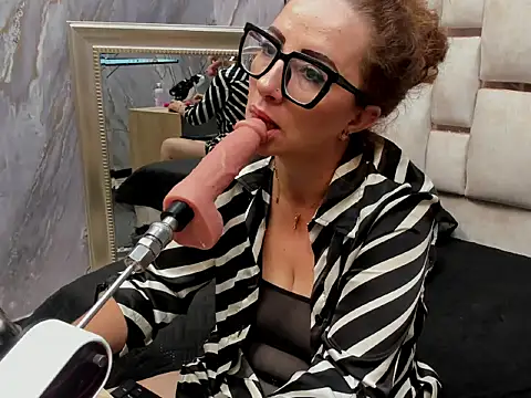 دردشة Milf_Drip الجنسية المباشرة