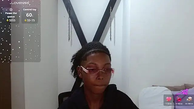 Naomi_Street Webcamshow