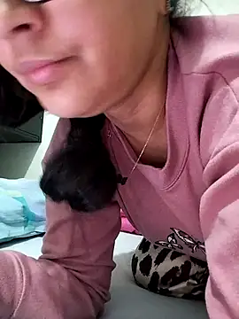 lolo890 Adlı Modelin Web Kamerası Şovu