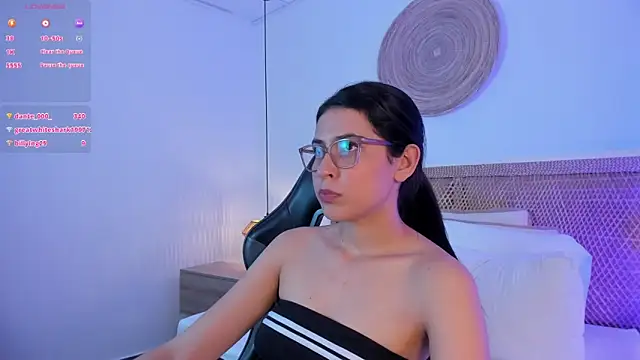 Chat +18 de desireee_ ao vivo