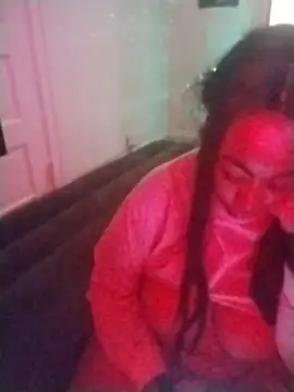 VenezuelaLuxeNoir's Live XXX Chat