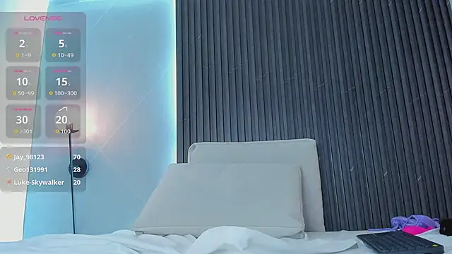 mia_dollce's Webcam Show