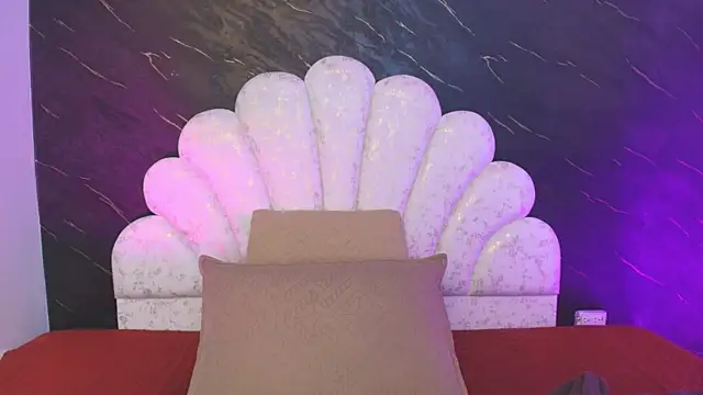 _MiaBrown_'s Live XXX Chat