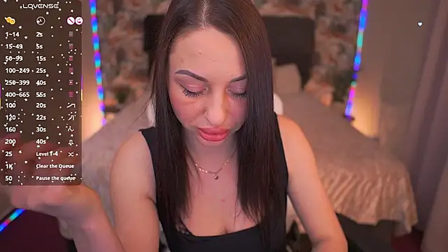 Show modela KristiiMax na web-kameri