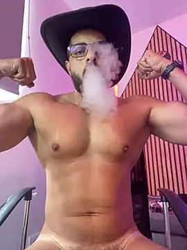 magnumchris Adlı Modelin Canlı XXX Sohbeti