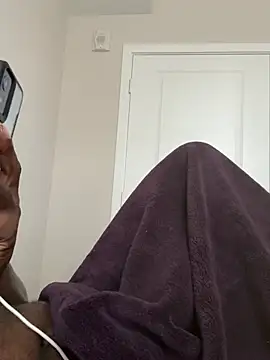 Pokazy przed kamerką – makeherfeelg