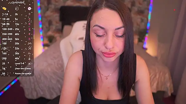 Chat +18 de KristiiMax ao vivo