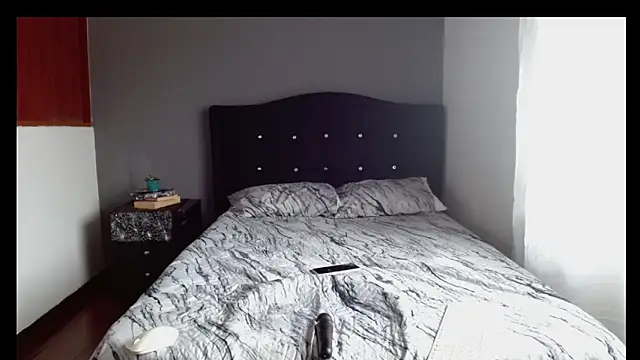 Emilia_1995 – Live XXX-chat