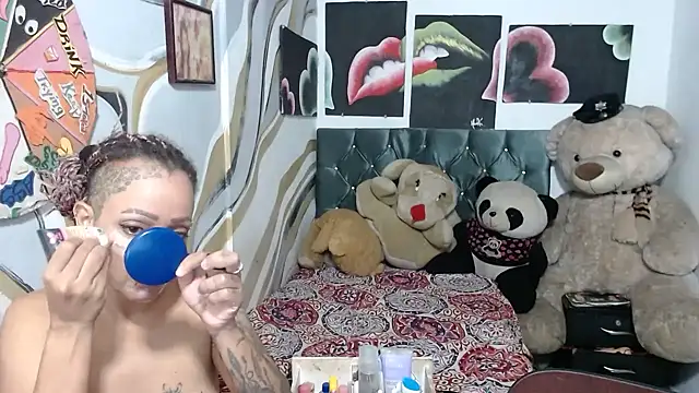 XXX chat uživo modela manzanahot9