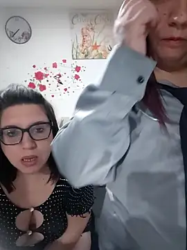 SinfulMarkedQueens' Live XXX Chat