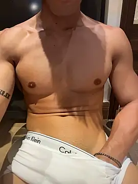 دردشة gooodboiii الجنسية المباشرة