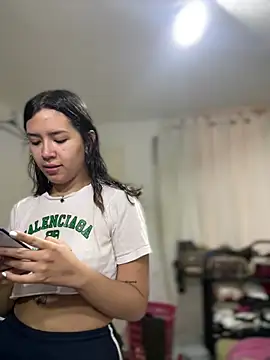 Mila_Morgan 即時 XXX 聊天