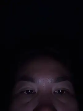 XXX chat uživo modela Ponthip