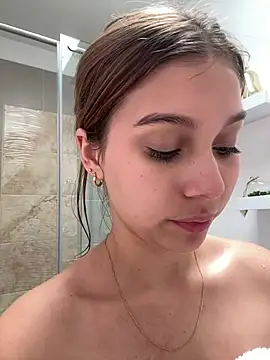 Chat XXX en directo de Nikii__