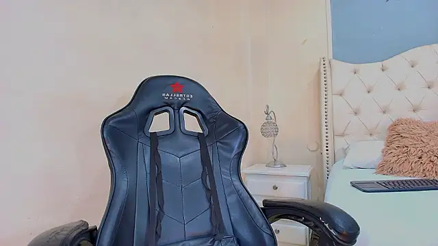 XXX chat uživo modela Lean_Portman