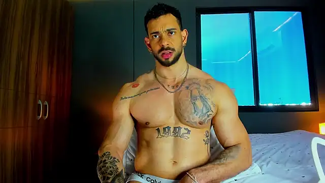 massimo_visconti Live XXX Chat