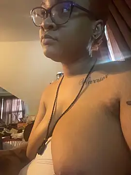 nickytheehawtie 现场XXX聊天