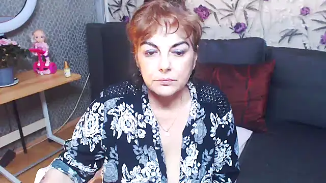 cutewoman67: онлайн-секс-чат