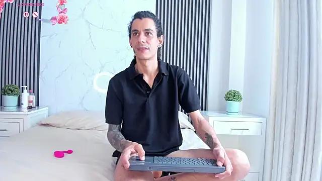 JackAndRosse_ Adlı Modelin Canlı XXX Sohbeti