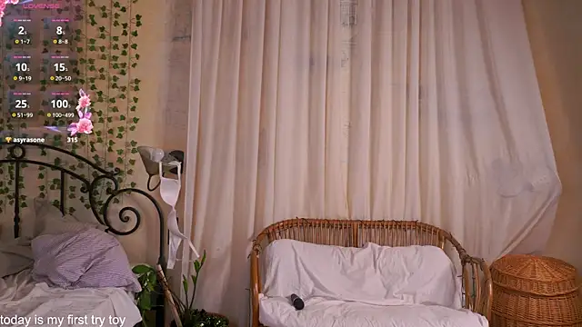 TifanyBerto élő XXX-chatje