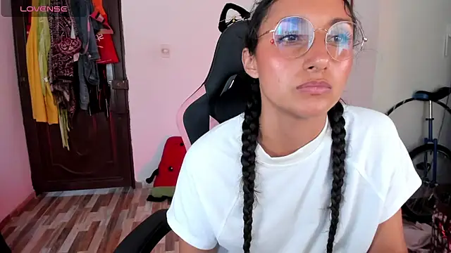 دردشة adrena_10 الجنسية المباشرة