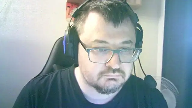 Živý XXX chat SirAbuser