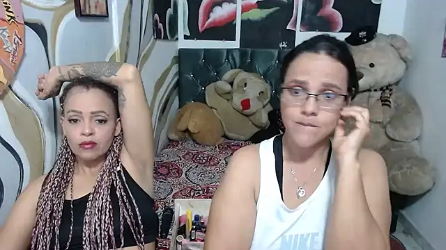 manzanahot9's Live XXX Chat