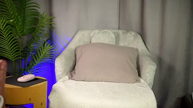 juwenta: απευθείας συνομιλία ΧΧΧ