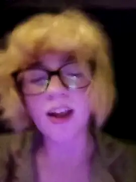 mcjbgfhgjhiiilllufjyf's Webcam Show