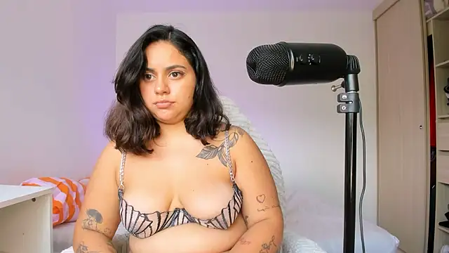 دردشة susy_angel الجنسية المباشرة