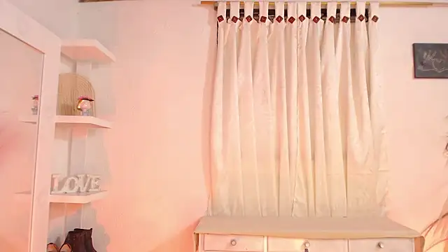 _Kim__M's Live XXX Chat