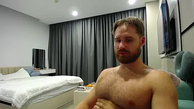 LorenzoLux élő XXX-chatje