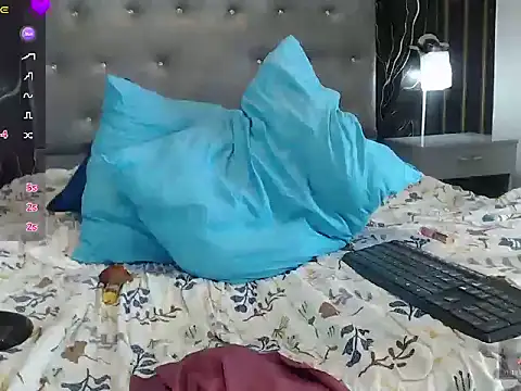 Mia_Coock webkamerás műsora