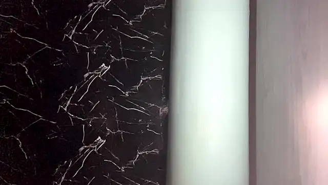 urhottie_lottie Pertunjukan Webcam