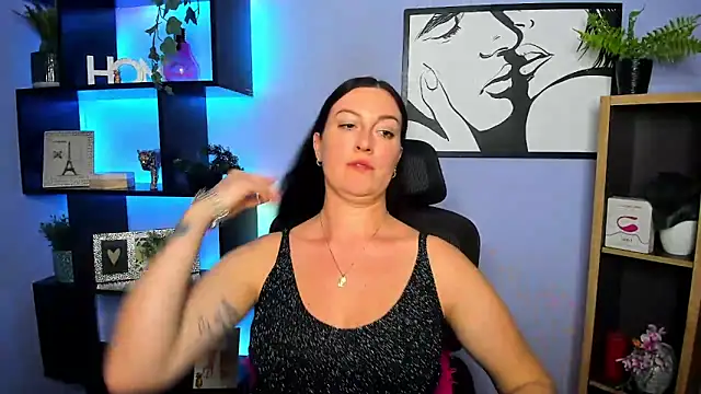 Czat XXX na żywo – FUN_AMI