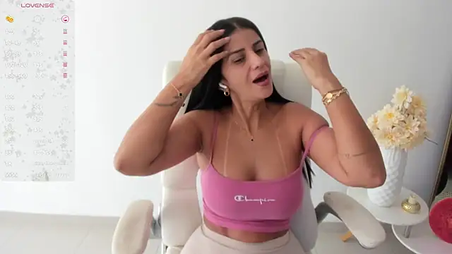 renata_t_'s Live XXX Chat