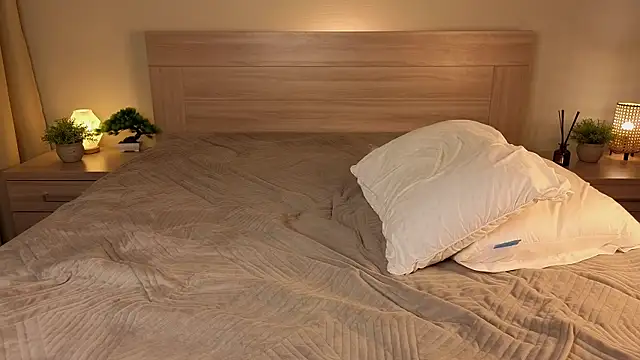 alorenna live XXX chat