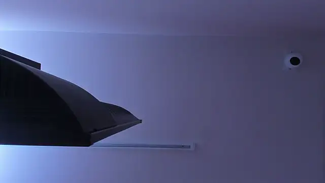 Lucy_bigboobss' Webcam Show