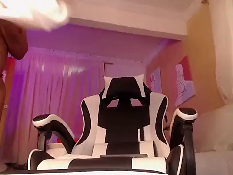 Chat +18 de ebonyebony24 ao vivo