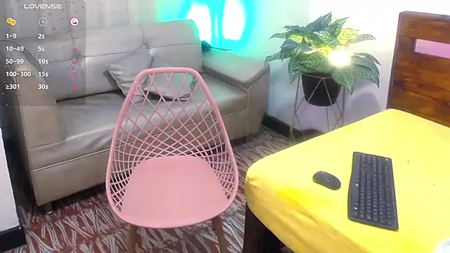 Chat XXX ao vivo de Yeseniaa25_