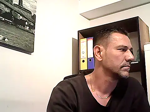 แชท XXX สดของ mastercharisma35