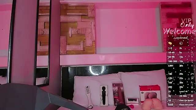 AmberAdams_ Live XXX-chat