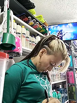 Chat XXX ao vivo de Tefannyy_