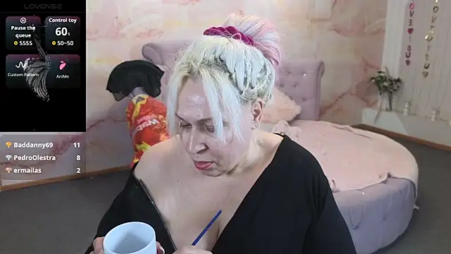 Penelope_Pinky Live XXX-chat