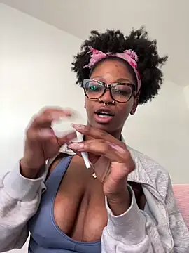 แชท XXX สดของ mochamimi