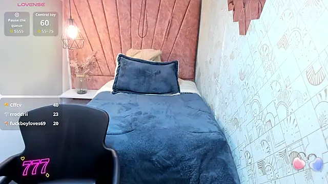 Chat +18 de Zoe__Taylor__ ao vivo