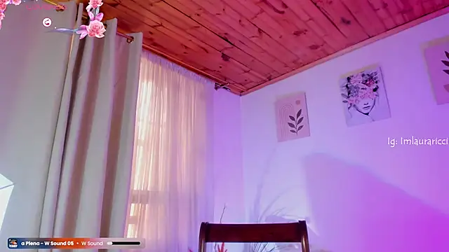 Lauraricci__ 라이브 XXX 채팅